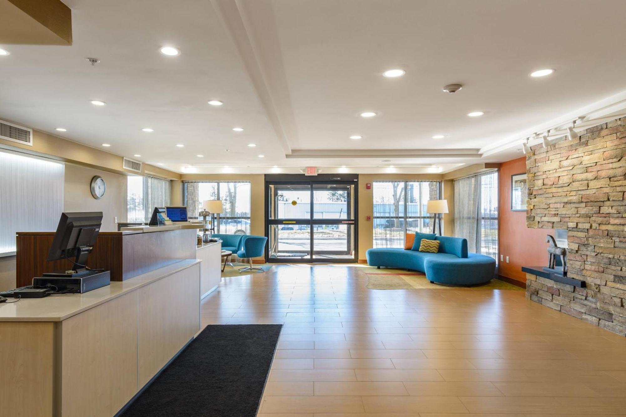 Fairfield Inn Manchester - Boston Regional Airport Eksteriør bilde